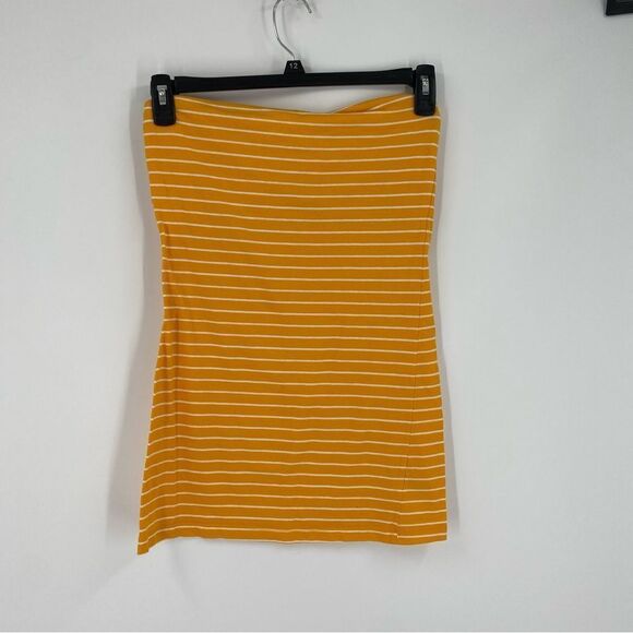 Tops - Women’s Strapless Striped Yellow Top size L